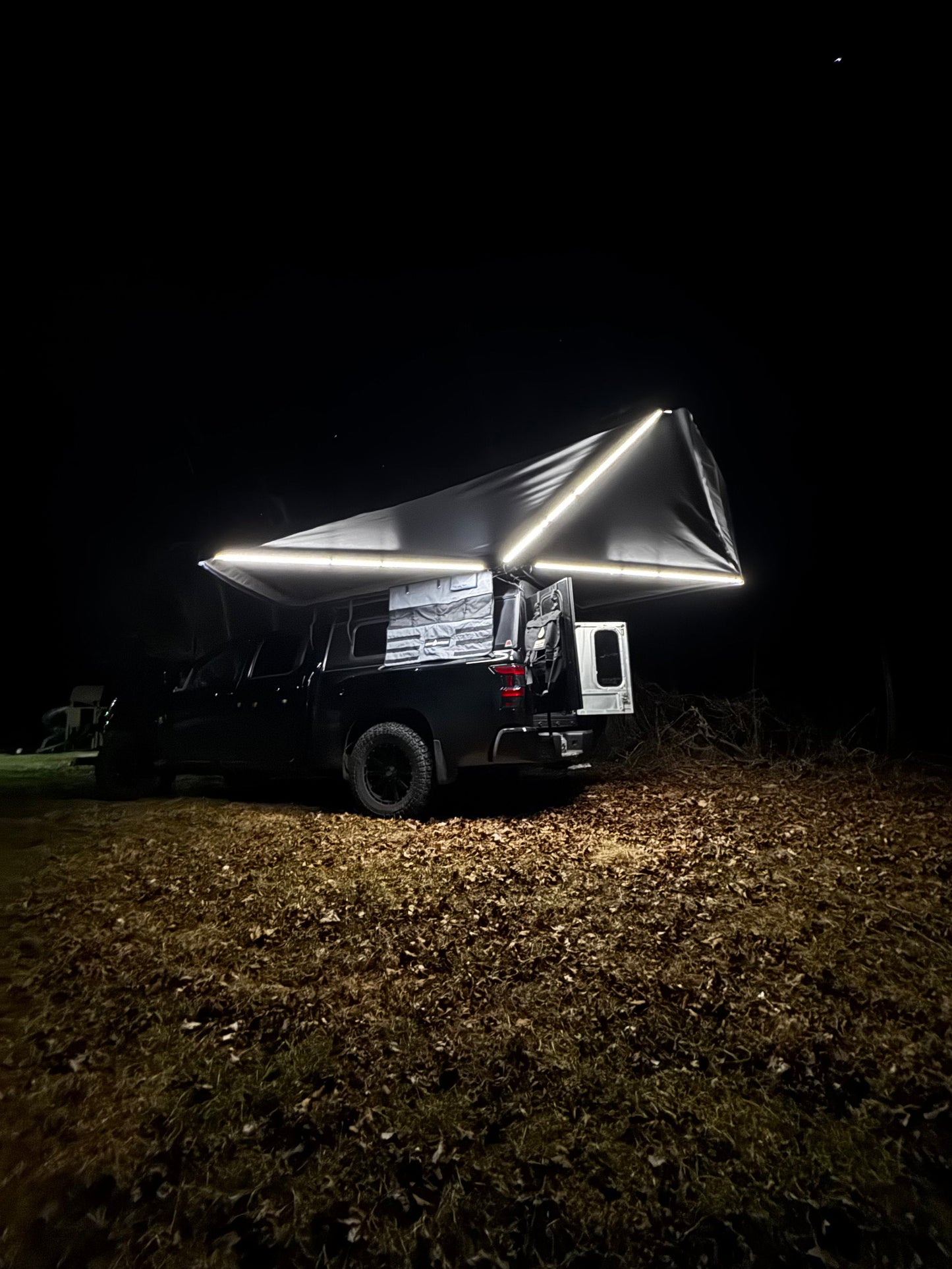 Reign 270 FR+ Awning