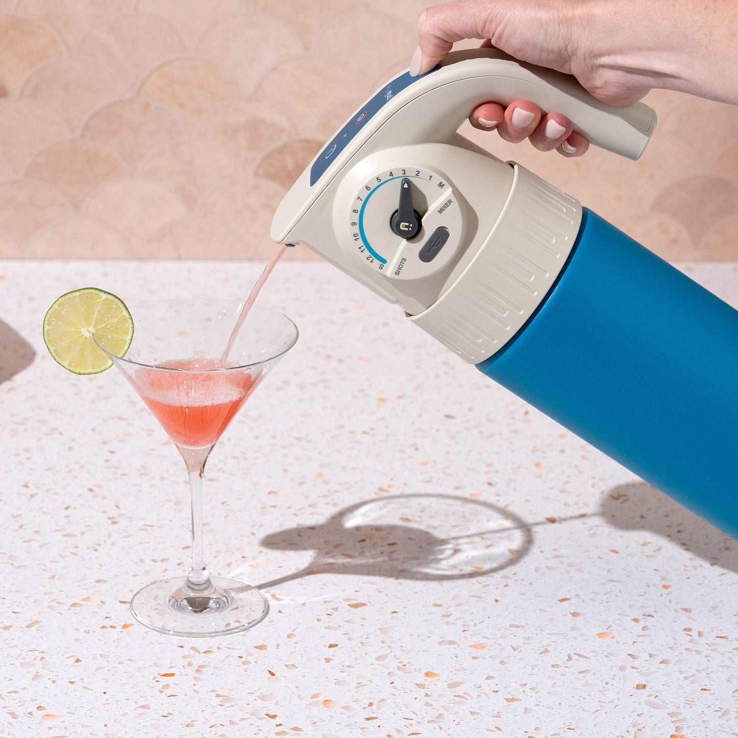 The pnümix™ Portable Drink Mixer